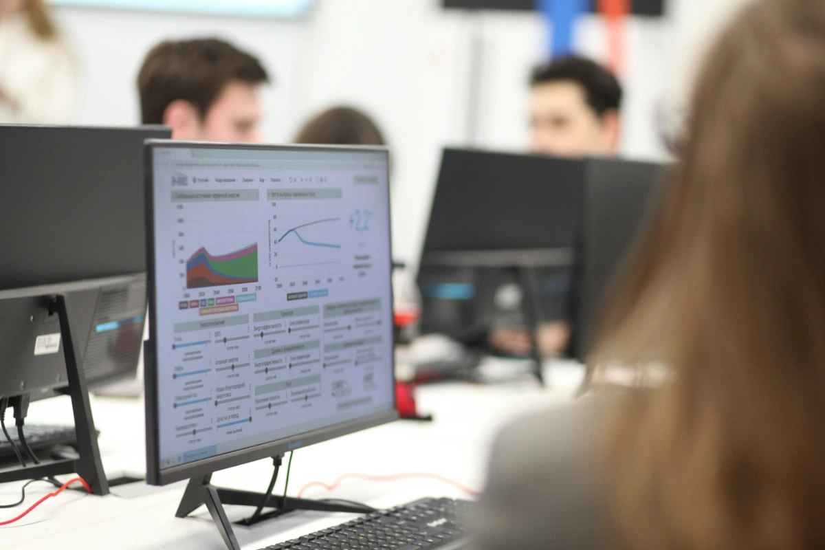 Piloter votre Site Web à Brest : Le Tableau de Bord du Capitaine Serein en 2025